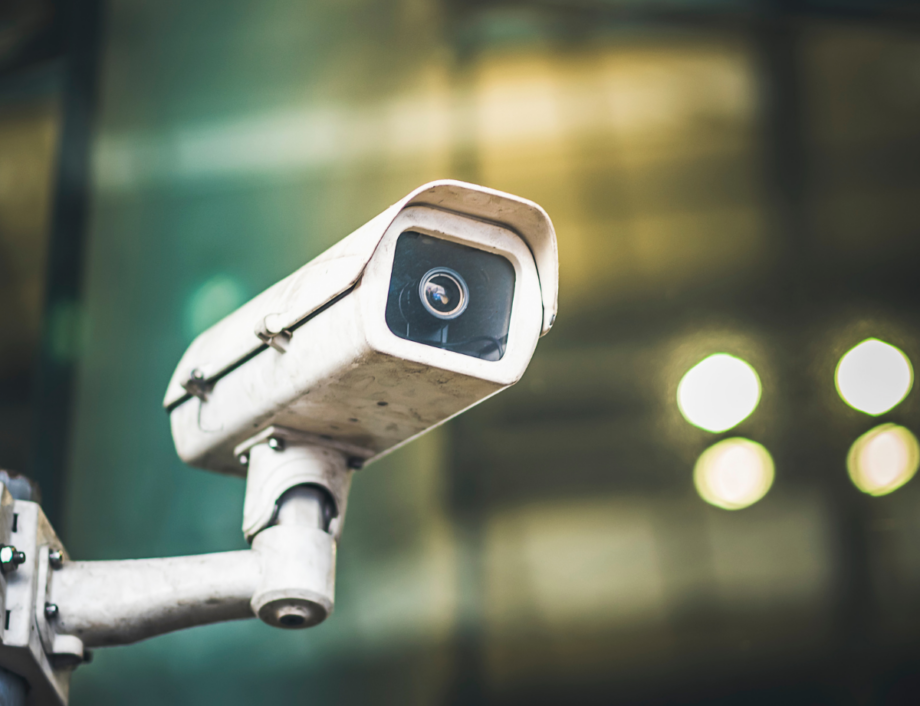 Commercial CCTV: 10 Signs Your Business Needs to Upgrade Its CCTV System